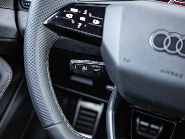 cruise control adaptief en stuurhulp cruise control adaptief en stuurhulp