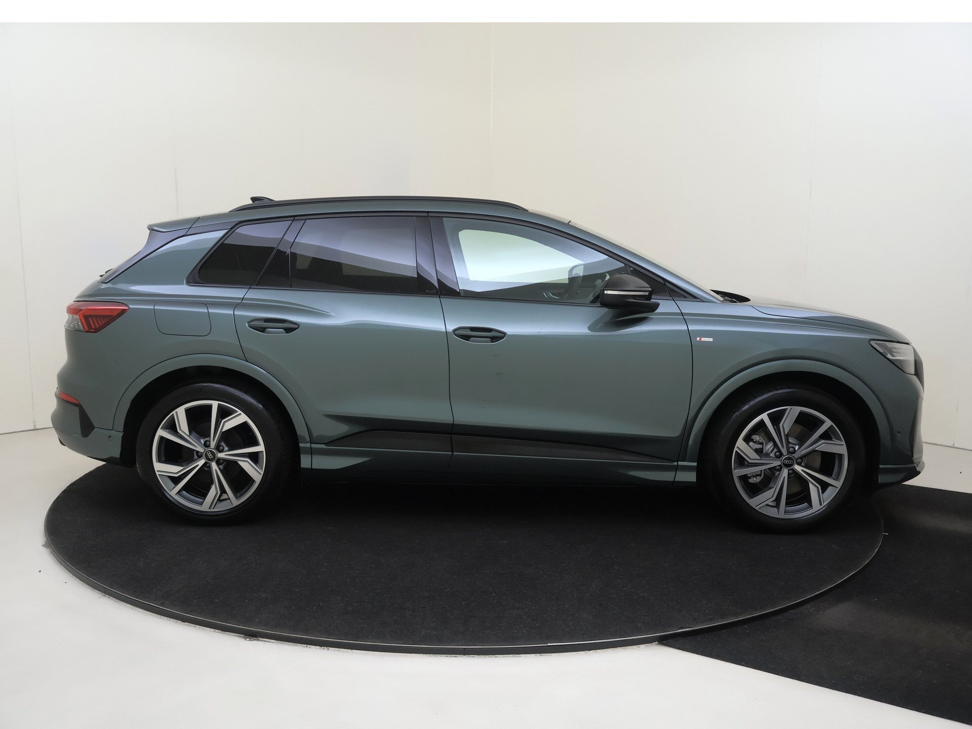 Audi Q4 e-tron S edition - Afbeelding 3
