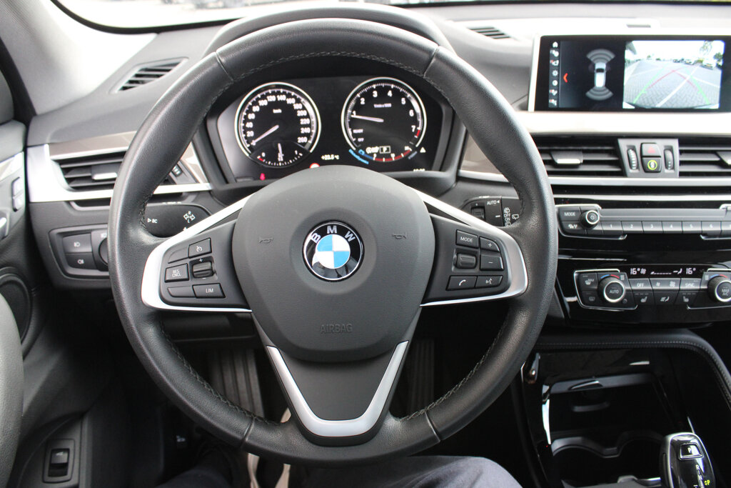 BMW X1 12