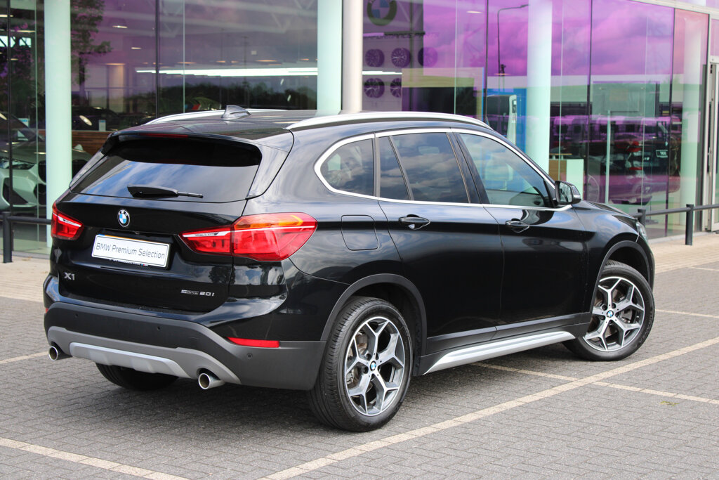 BMW X1 18