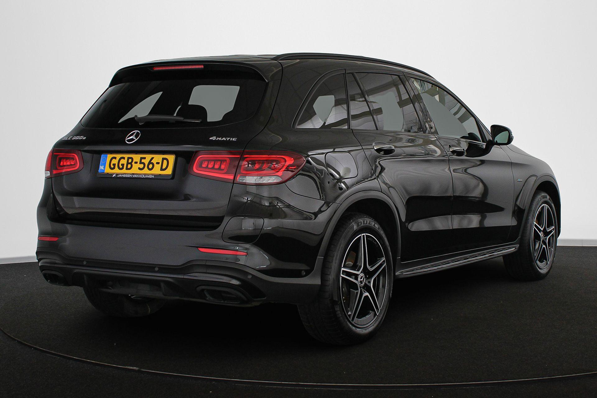 Mercedes-Benz GLC 300e 4MATIC AMG - Afbeelding 3