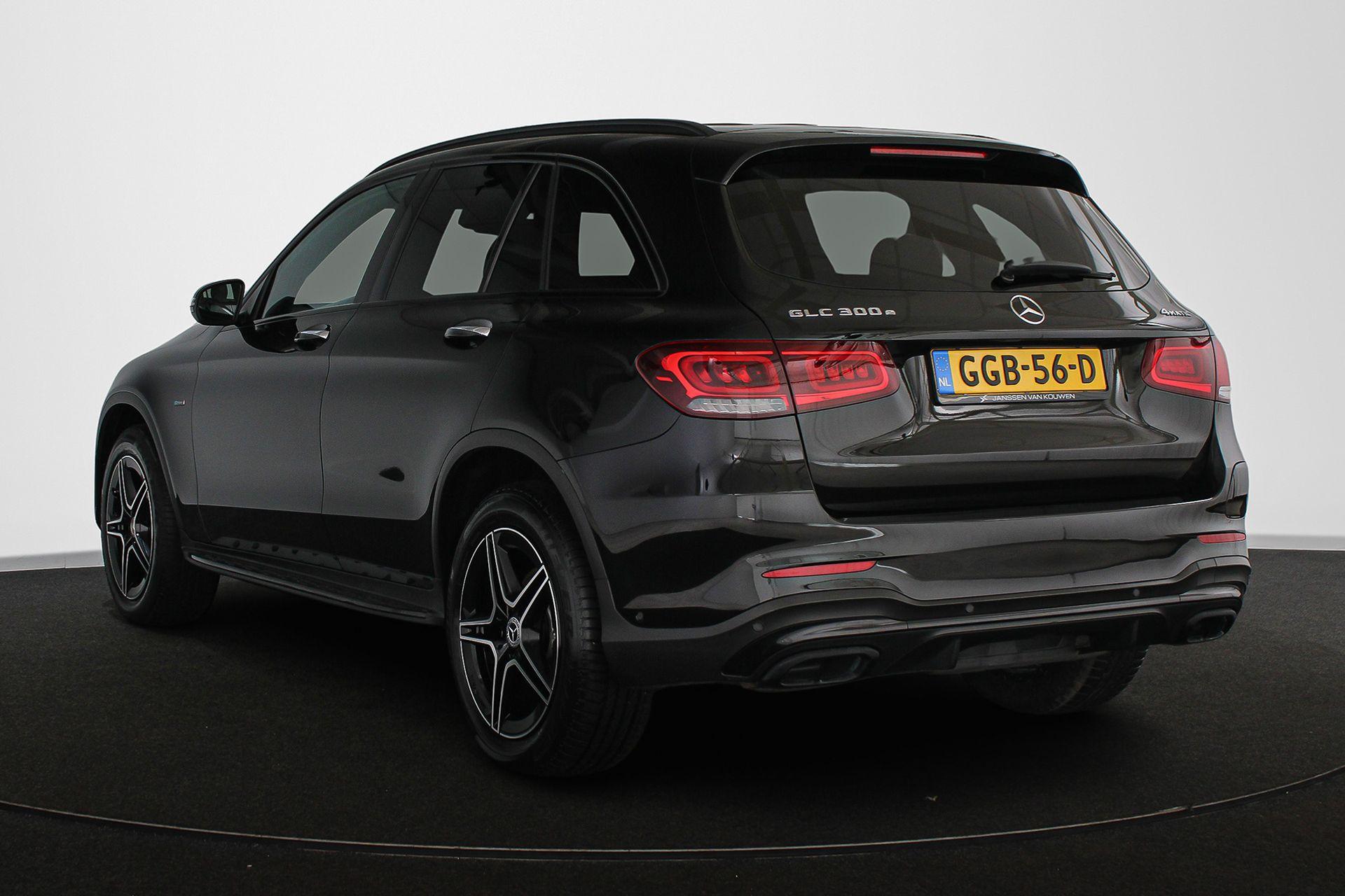 Mercedes-Benz GLC 300e 4MATIC AMG - Afbeelding 4