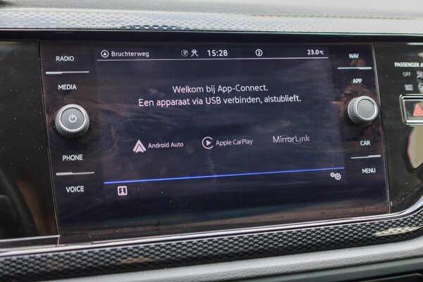Apple Carplay/Android Auto