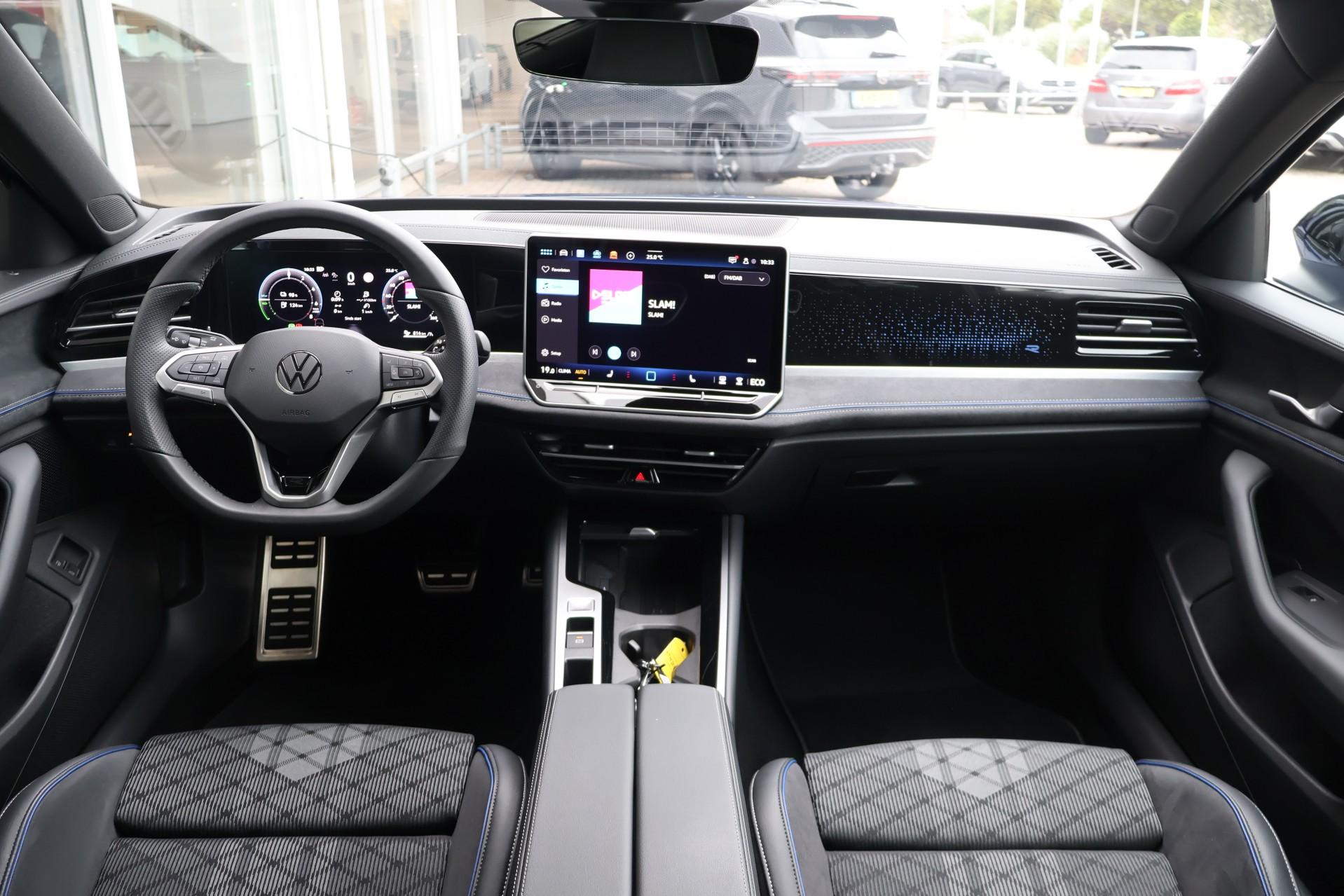 Volkswagen Passat Variant 1.5 eHybrid 272pk R-Line Edition - Afbeelding 5