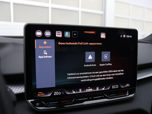 Apple Carplay/Android Auto Apple Carplay/Android Auto