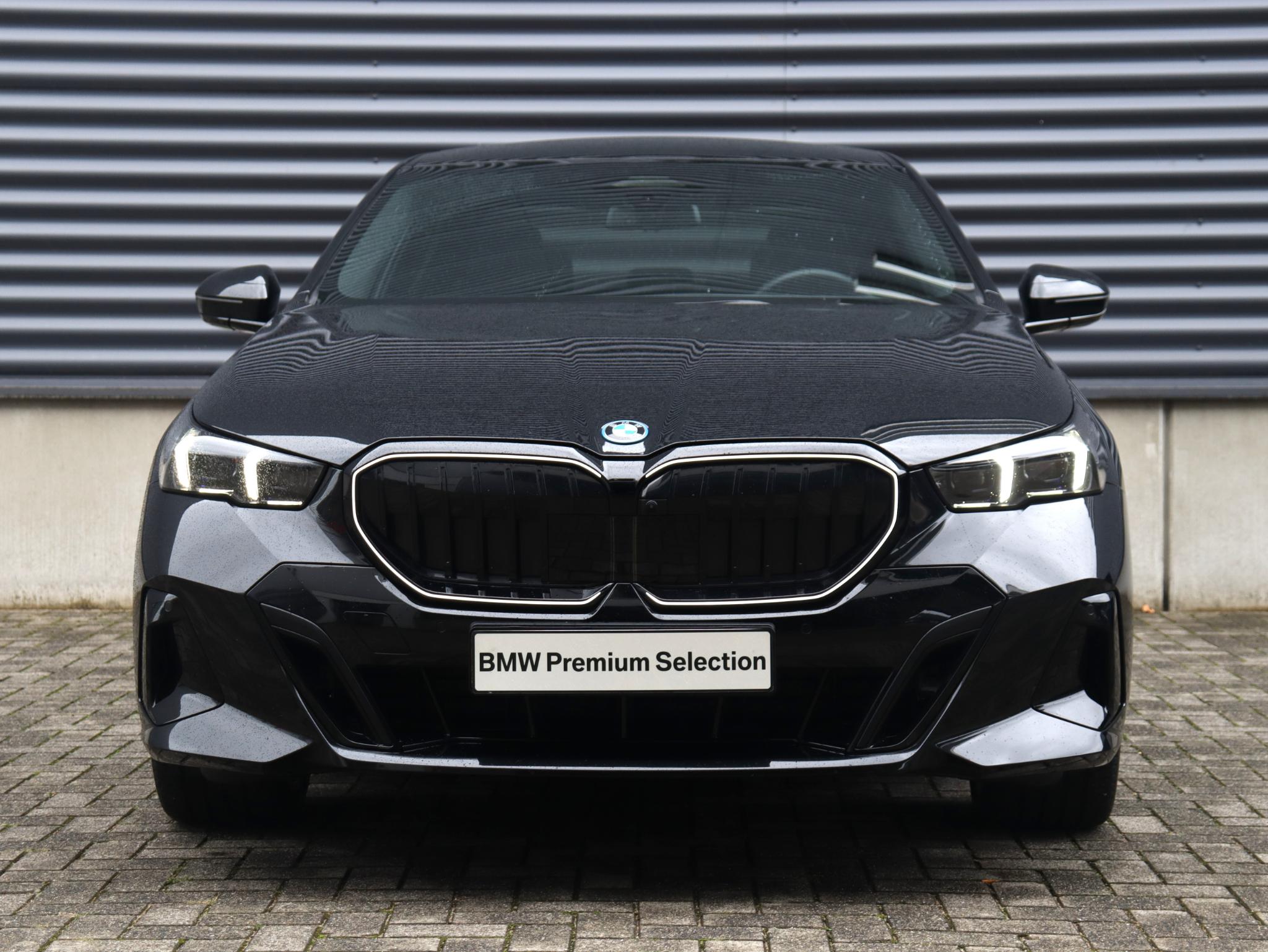 BMW 5-serie Sedan 550e xDrive - Afbeelding 3