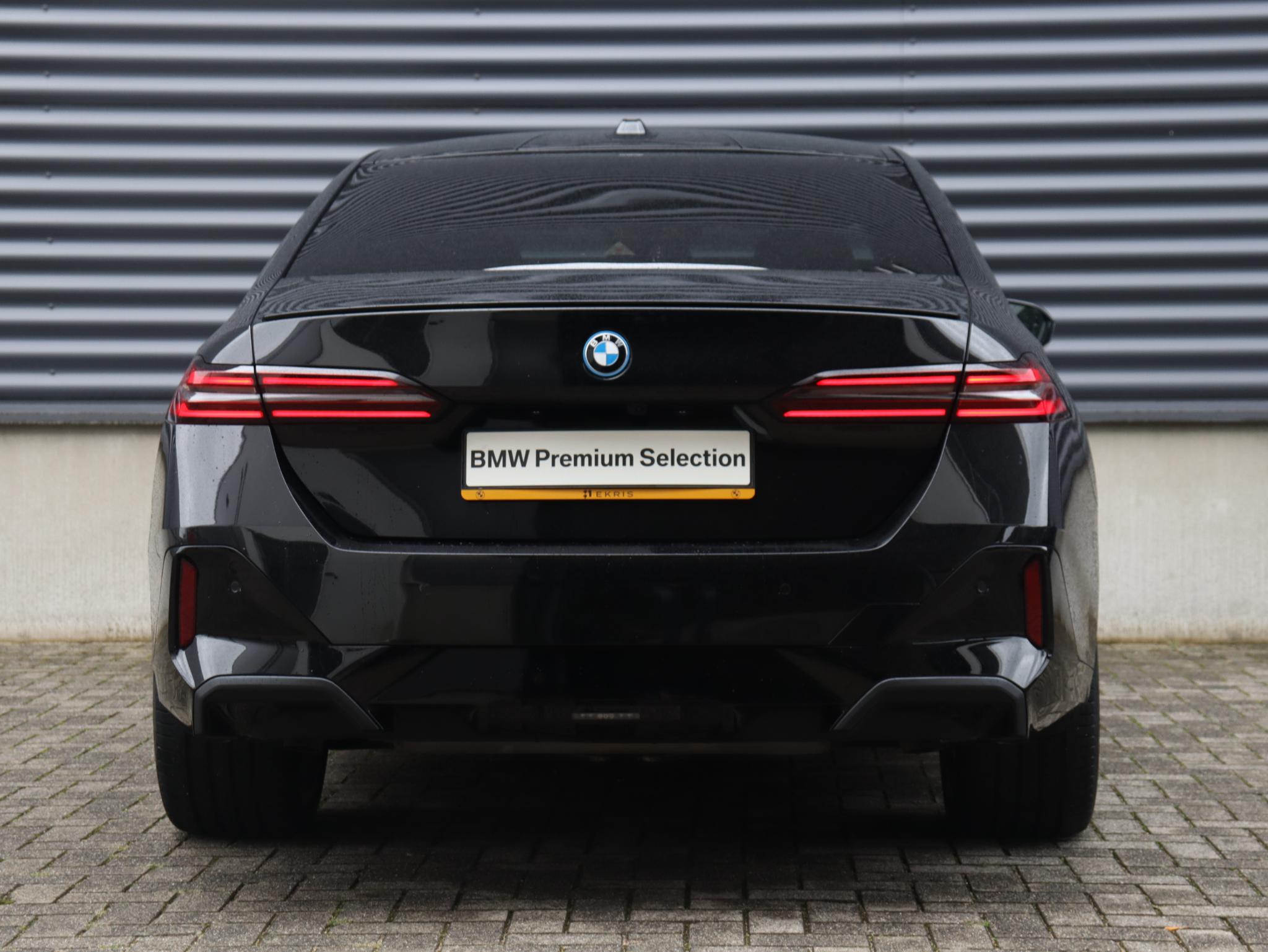 BMW 5-serie Sedan 550e xDrive - Afbeelding 4