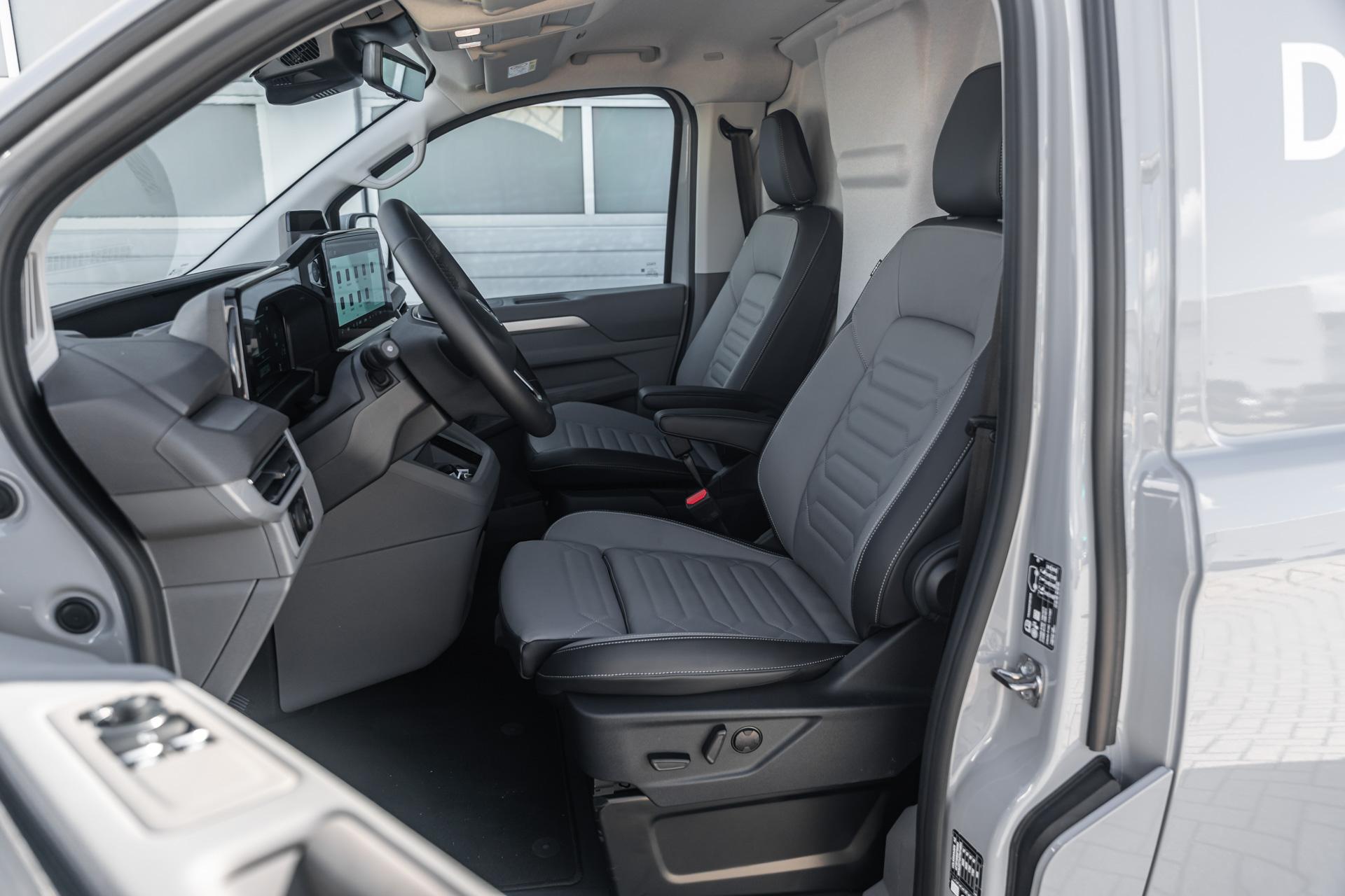 Volkswagen Transporter 2.5 eHybrid 233pk AUT L2H1 30 Bulli - Afbeelding 4
