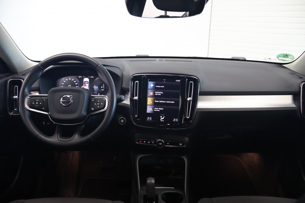 Volvo XC40 1.5 T4 Recharge Inscription Expression | Automaat | Carplay | Camera - Afbeelding 2