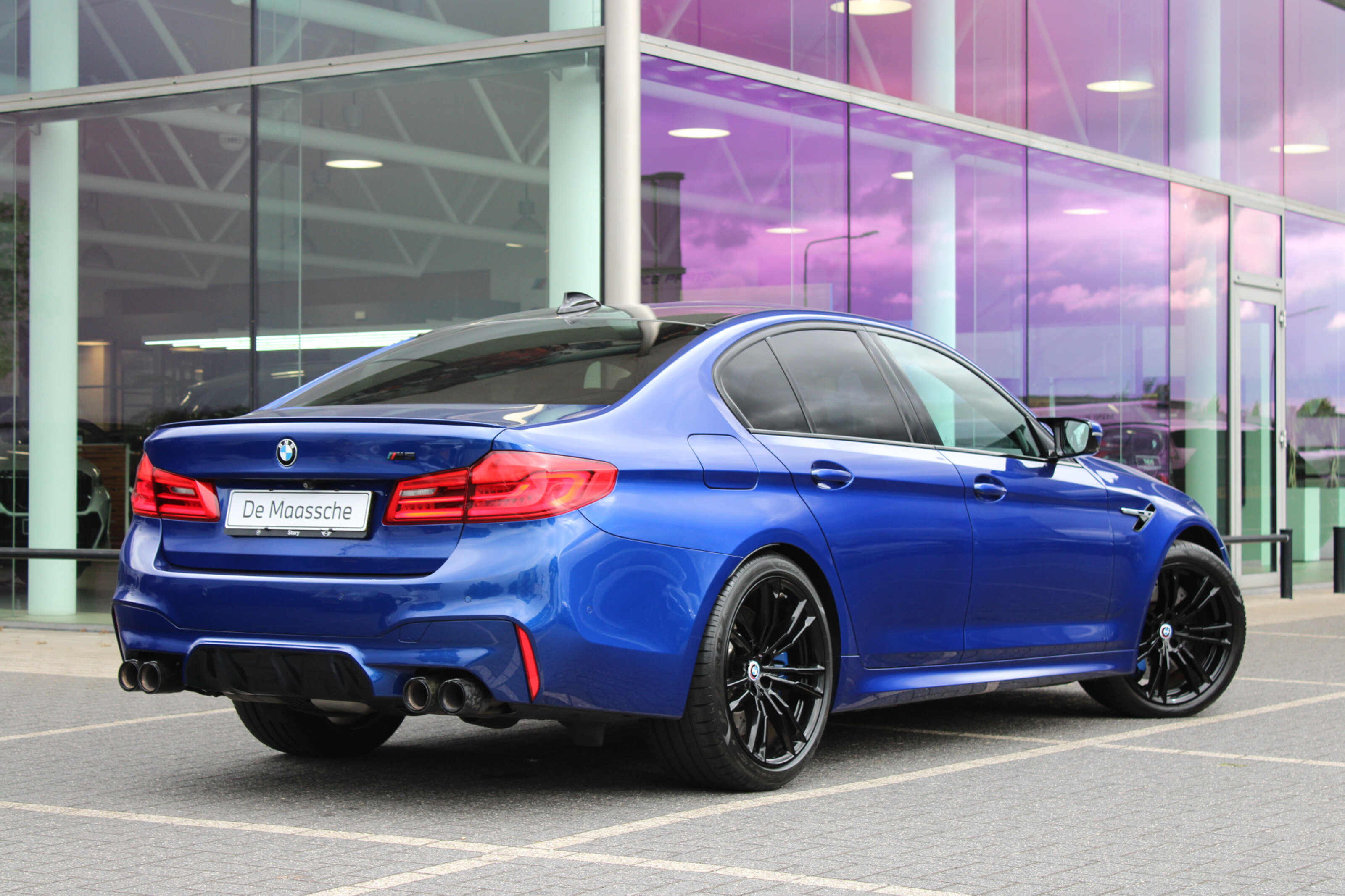 BMW M5 Automaat