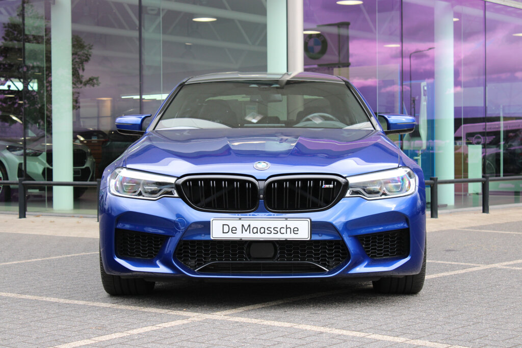 BMW M5 8