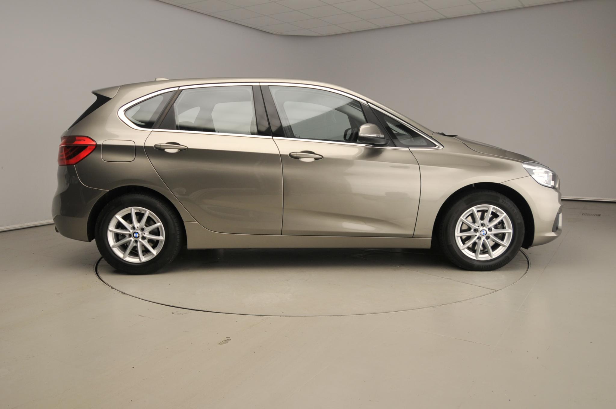 BMW 2 Serie Active Tourer 220i Automaat - Afbeelding 4