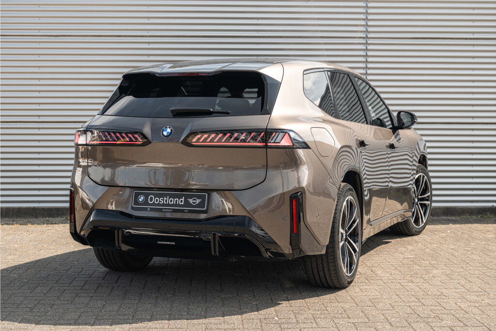 BMW iX3 2