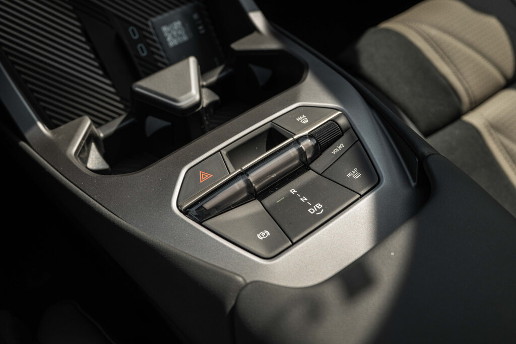 BMW iX3 33