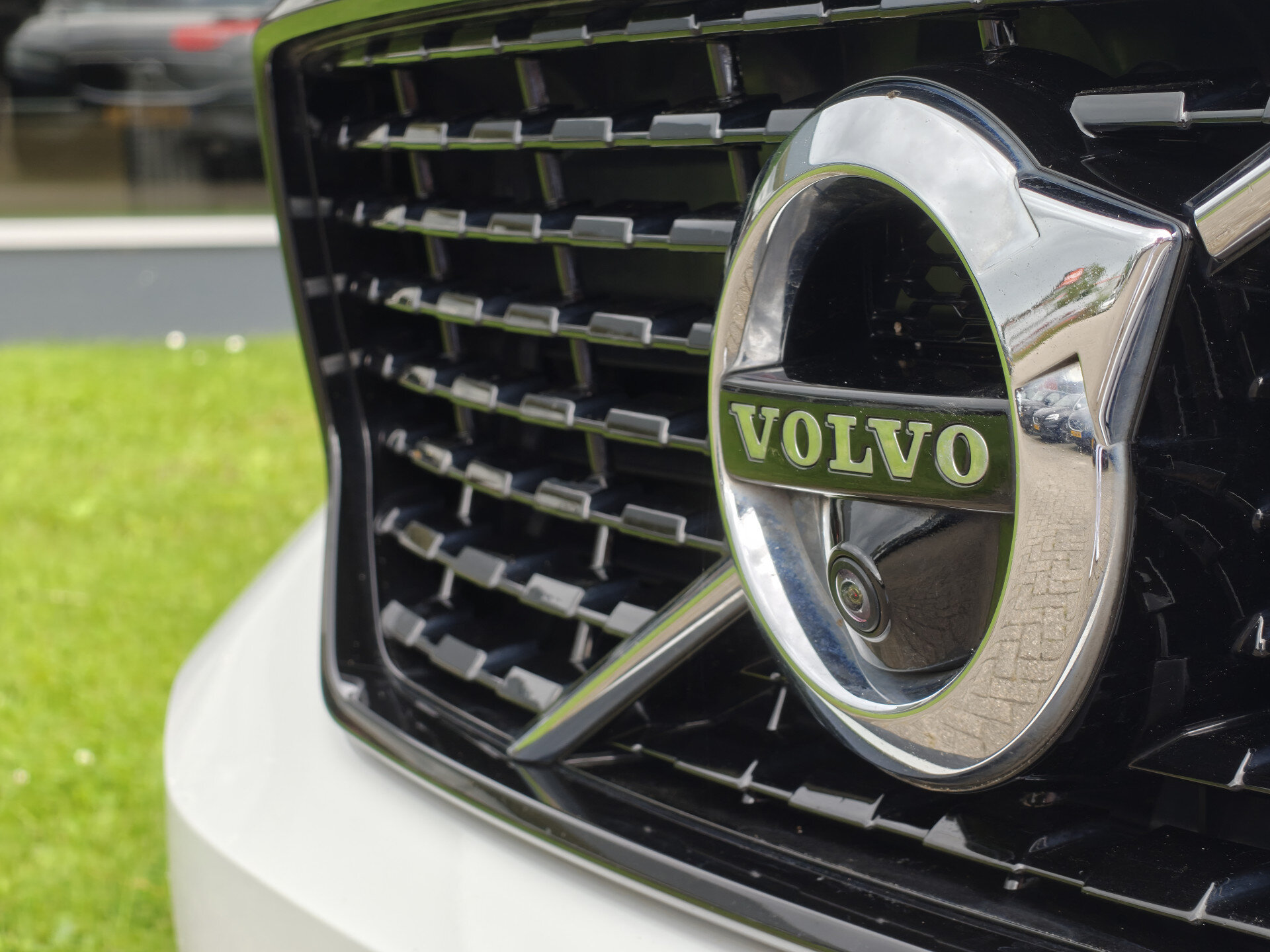 Volvo XC40 T5 211PK Plug-in Hybrid R-Design - Afbeelding 4