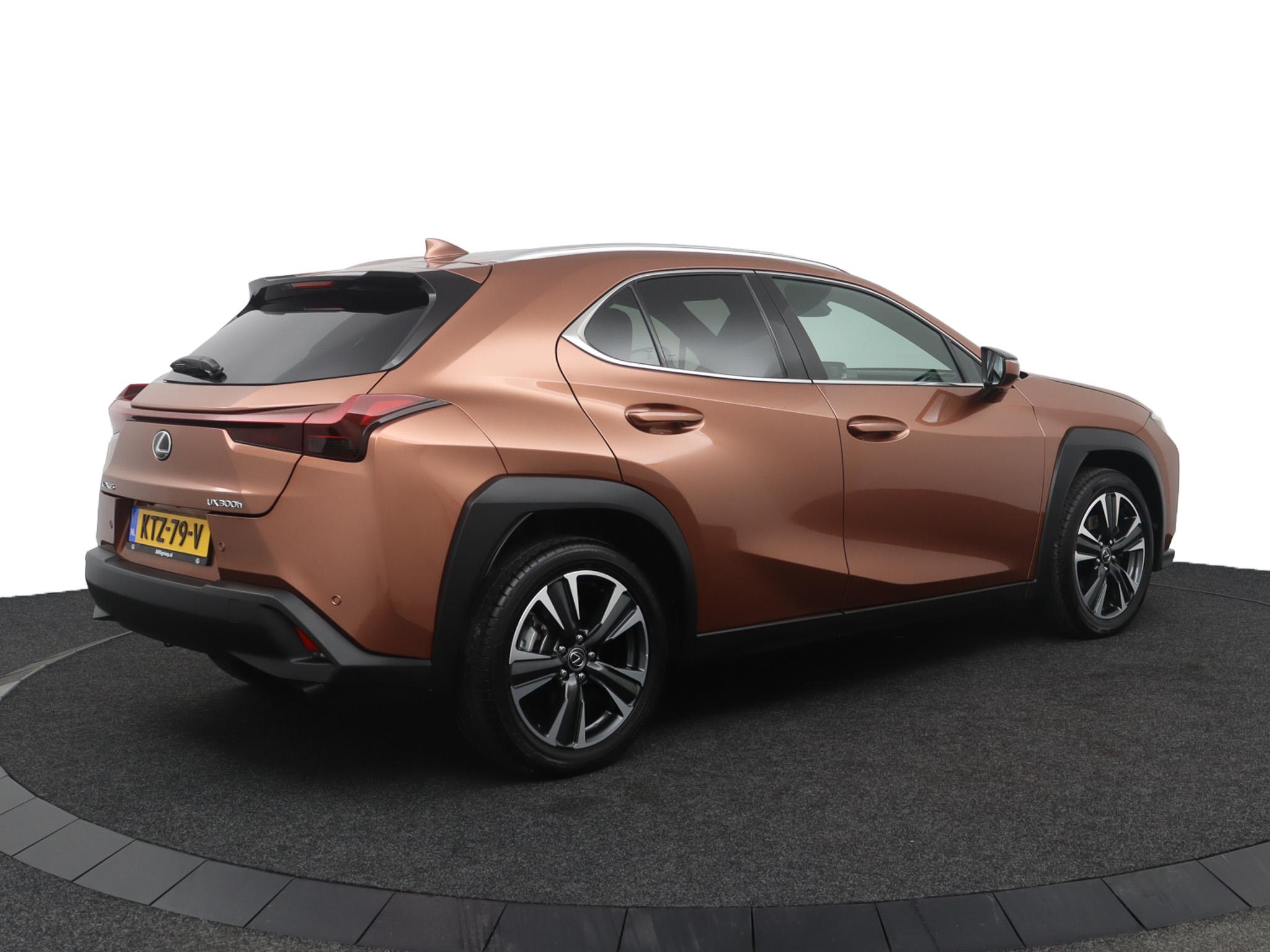 Lexus UX 300h Executive Line - Afbeelding 2
