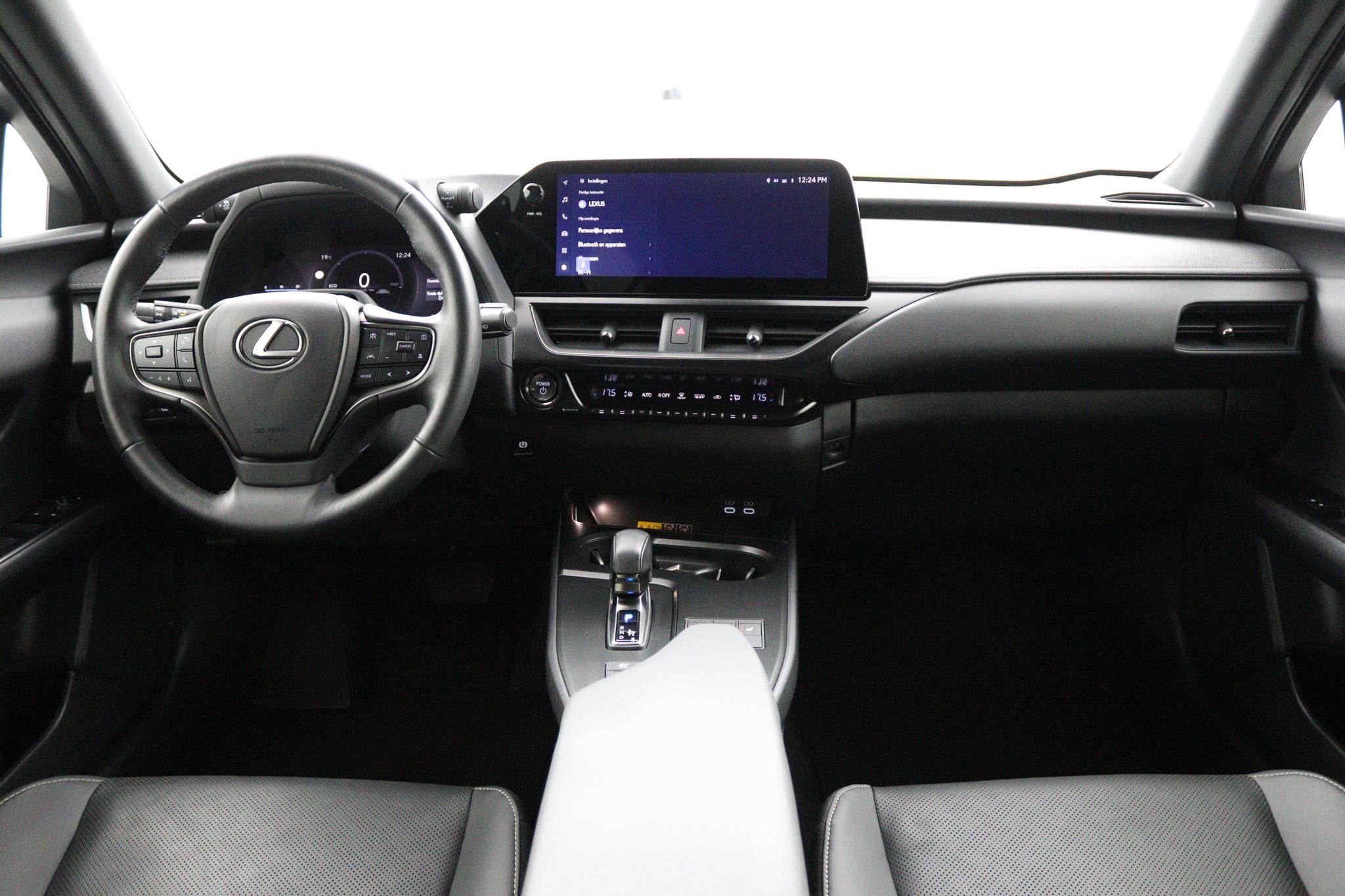 Lexus UX 300h Executive Line - Afbeelding 4