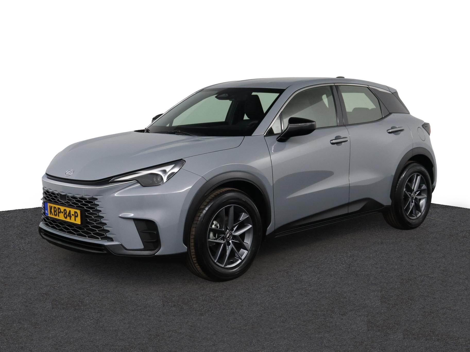 Lexus LBX 1.5 Business Line 2WD