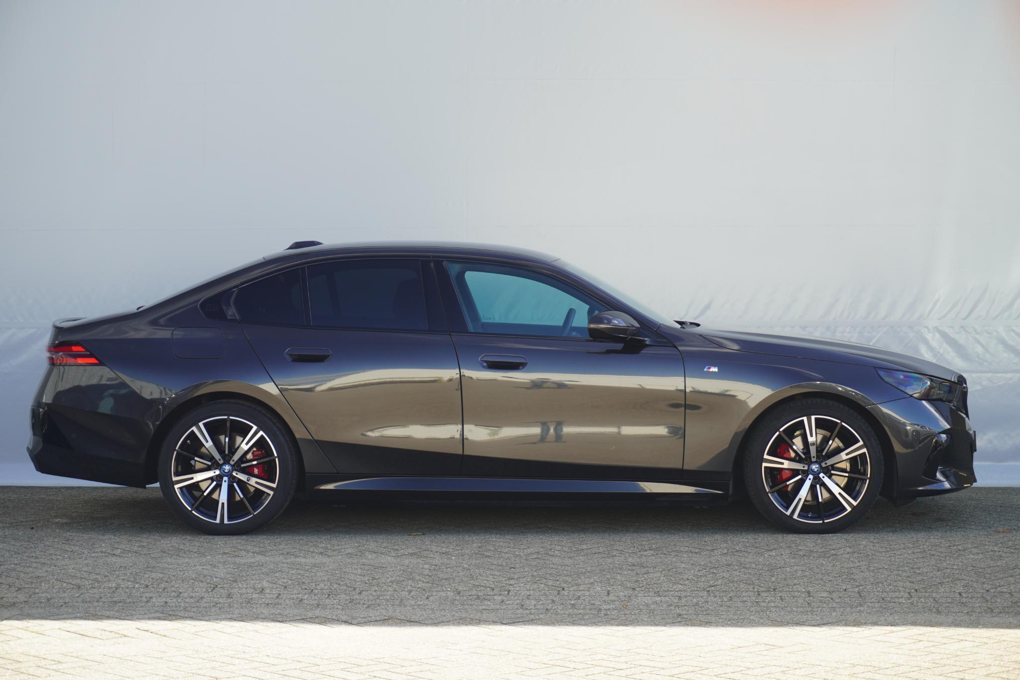 BMW 5 Serie Sedan 530e - Afbeelding 4