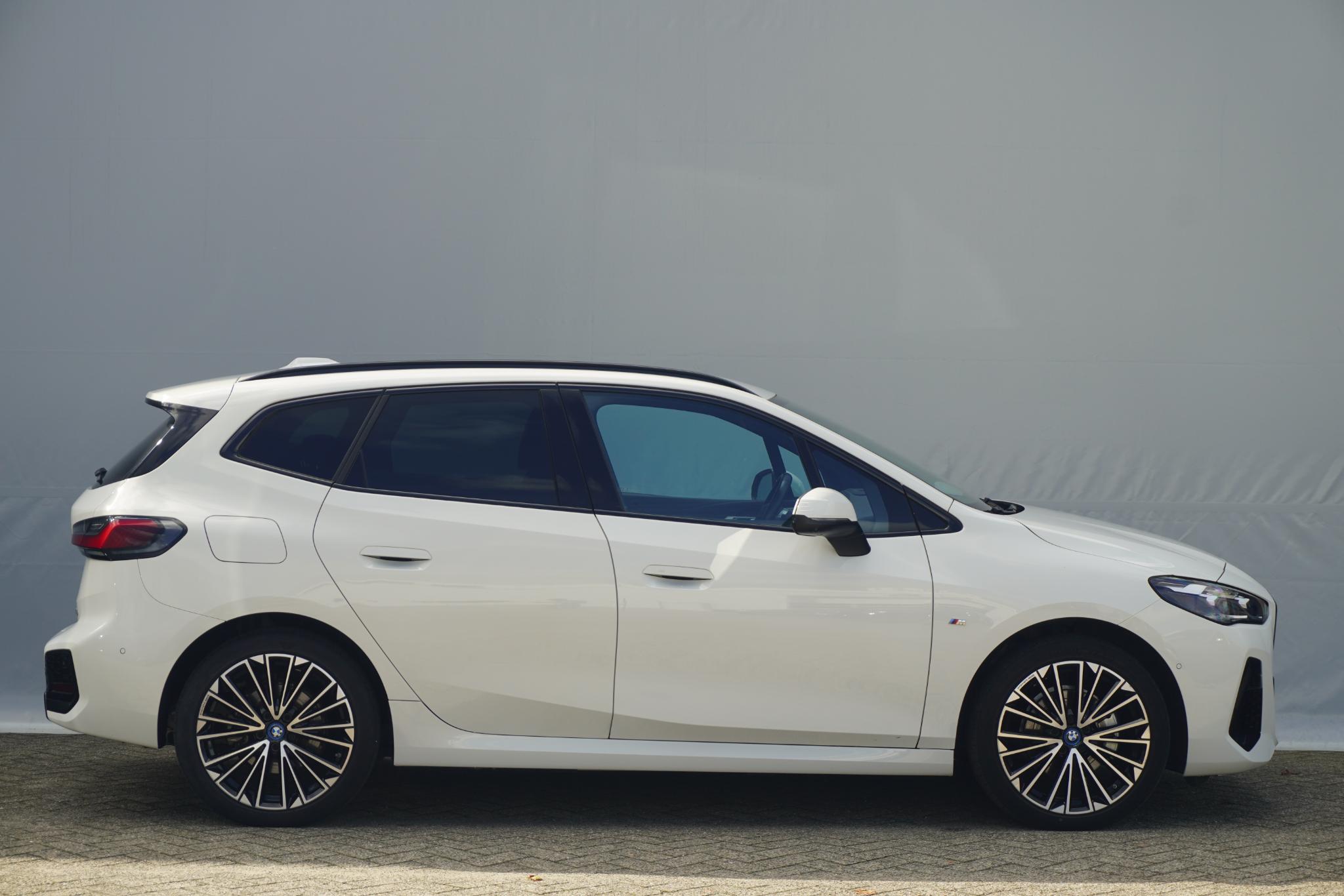 BMW 2 Serie Active Tourer 225e xDrive - Afbeelding 4