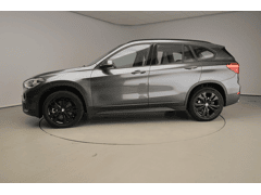 BMW X1 sDrive20i 190PK Automaat Executive - Afbeelding 2