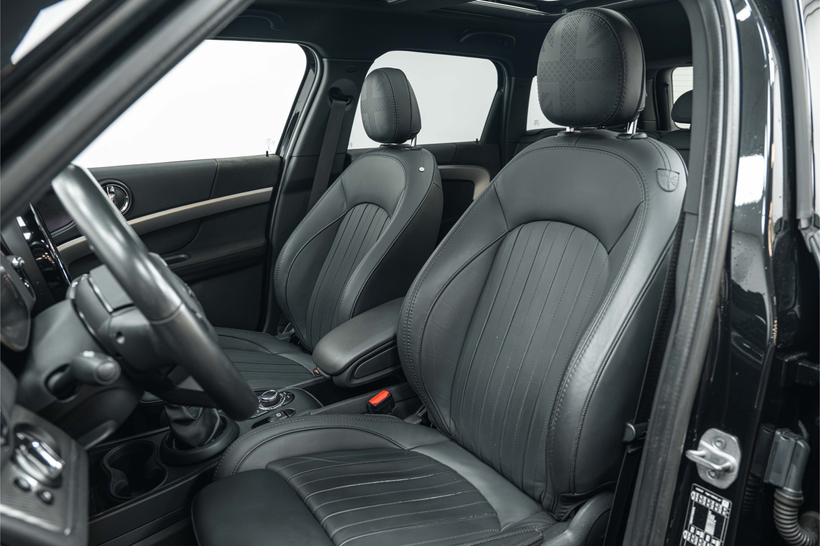 MINI Countryman Cooper S E ALL4 JCW Automaat