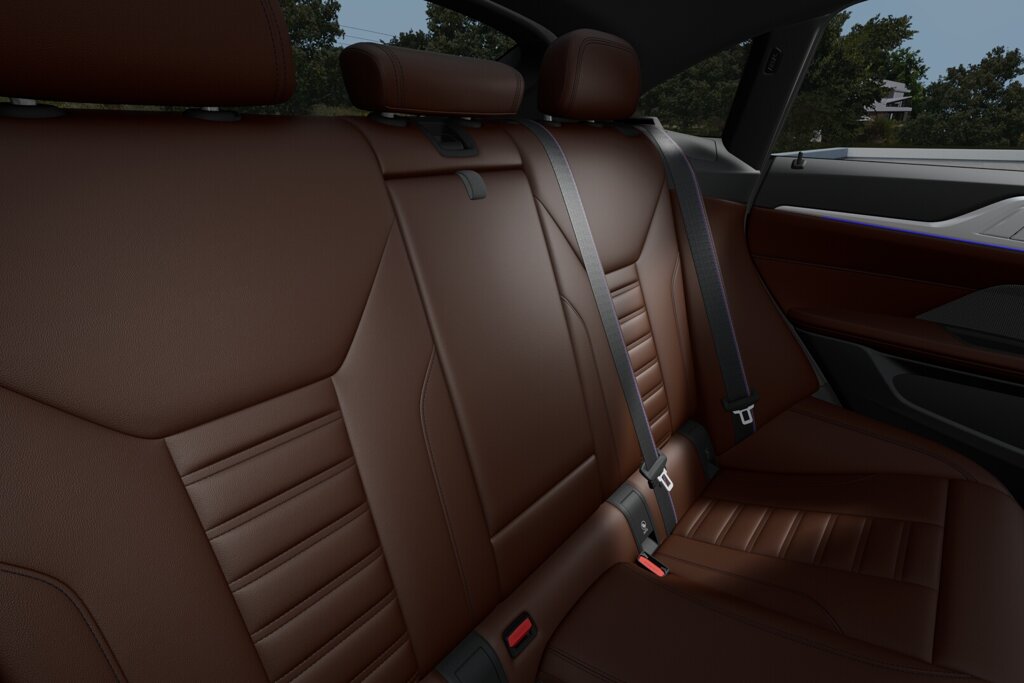 BMW i4 10