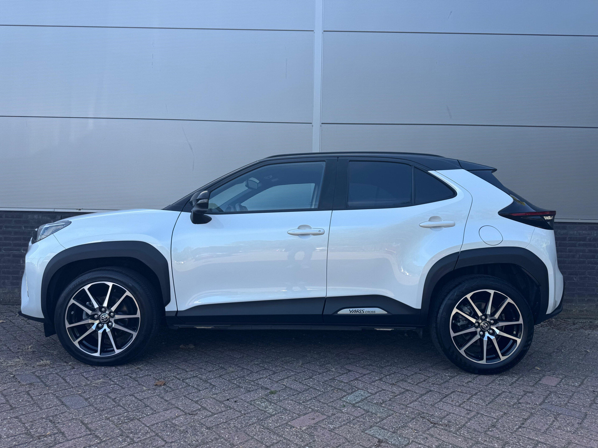Toyota Yaris Cross 1.5 Hybrid GR Sport Limited Stoel & stuur verwarming - Afbeelding 2