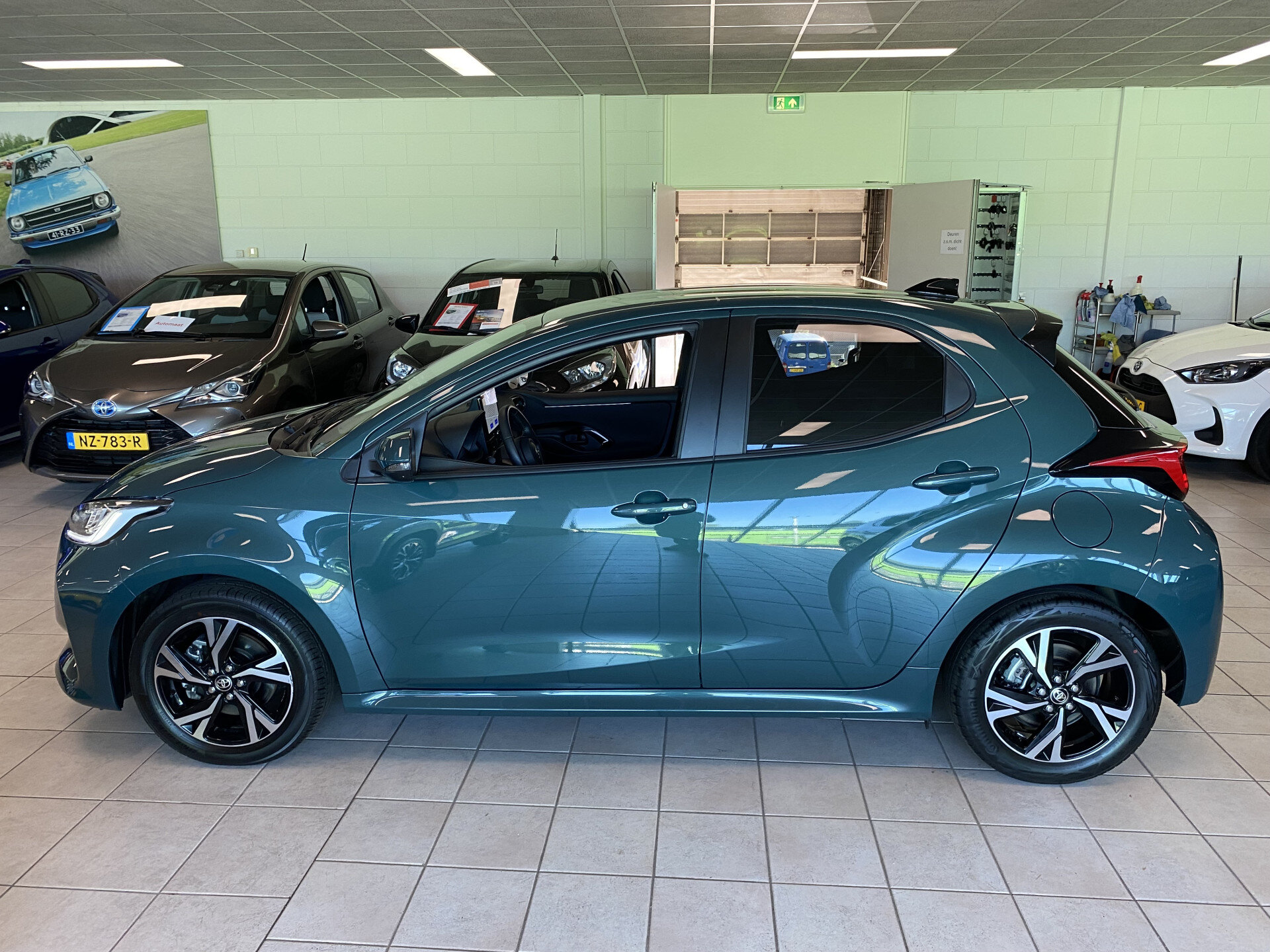 Toyota Yaris 1.5 Hybrid 115 Dynamic - Afbeelding 2
