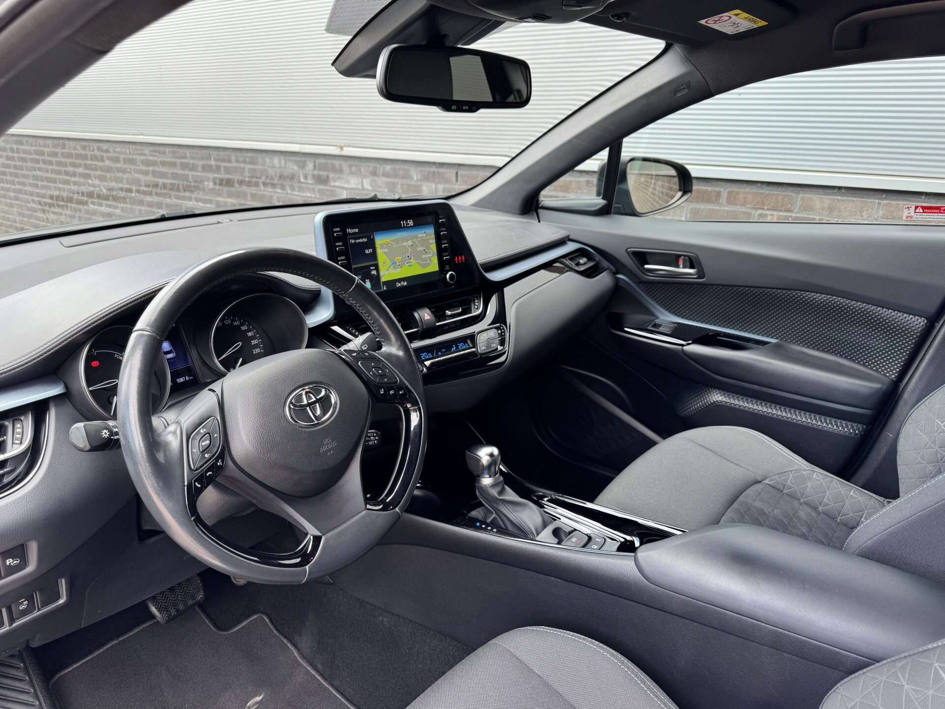 Toyota C-HR 2.0 Hybrid Dynamic Limited Stoel & Stuur verwarming - Afbeelding 4
