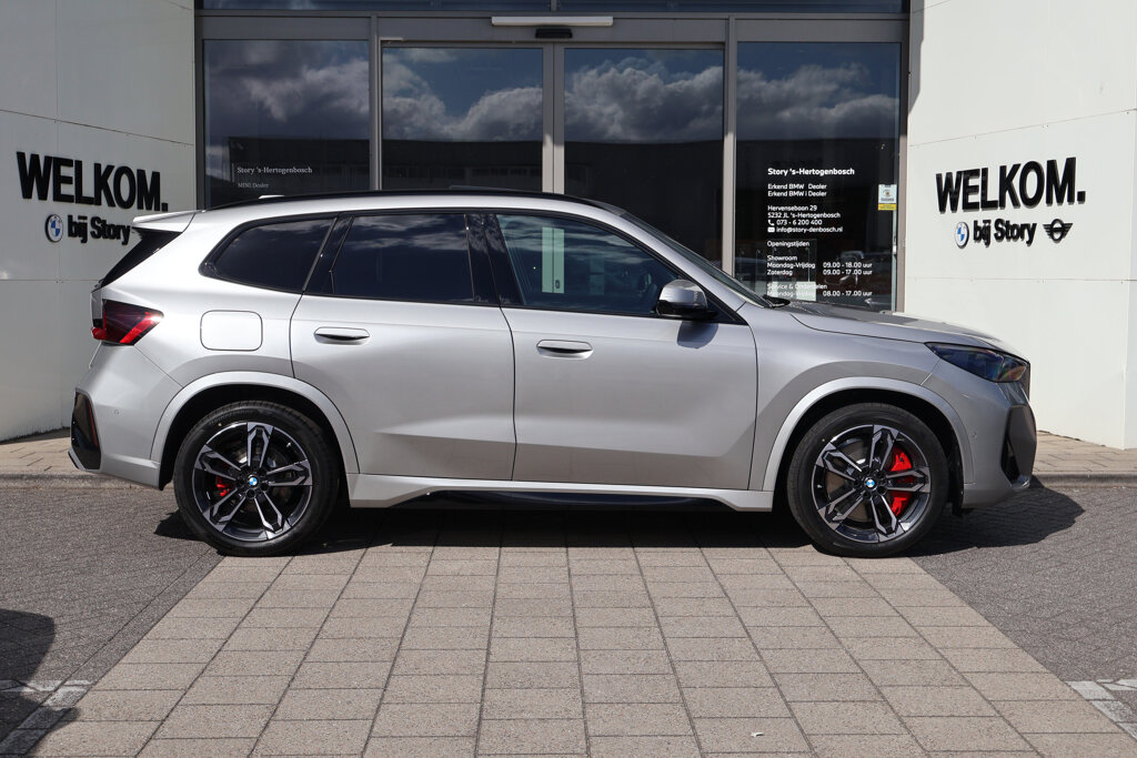 BMW X1 7