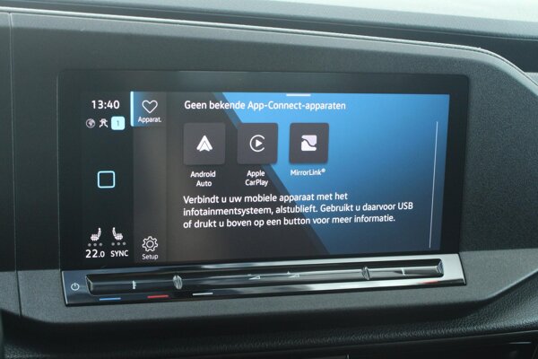 Apple Carplay/Android Auto Apple Carplay/Android Auto