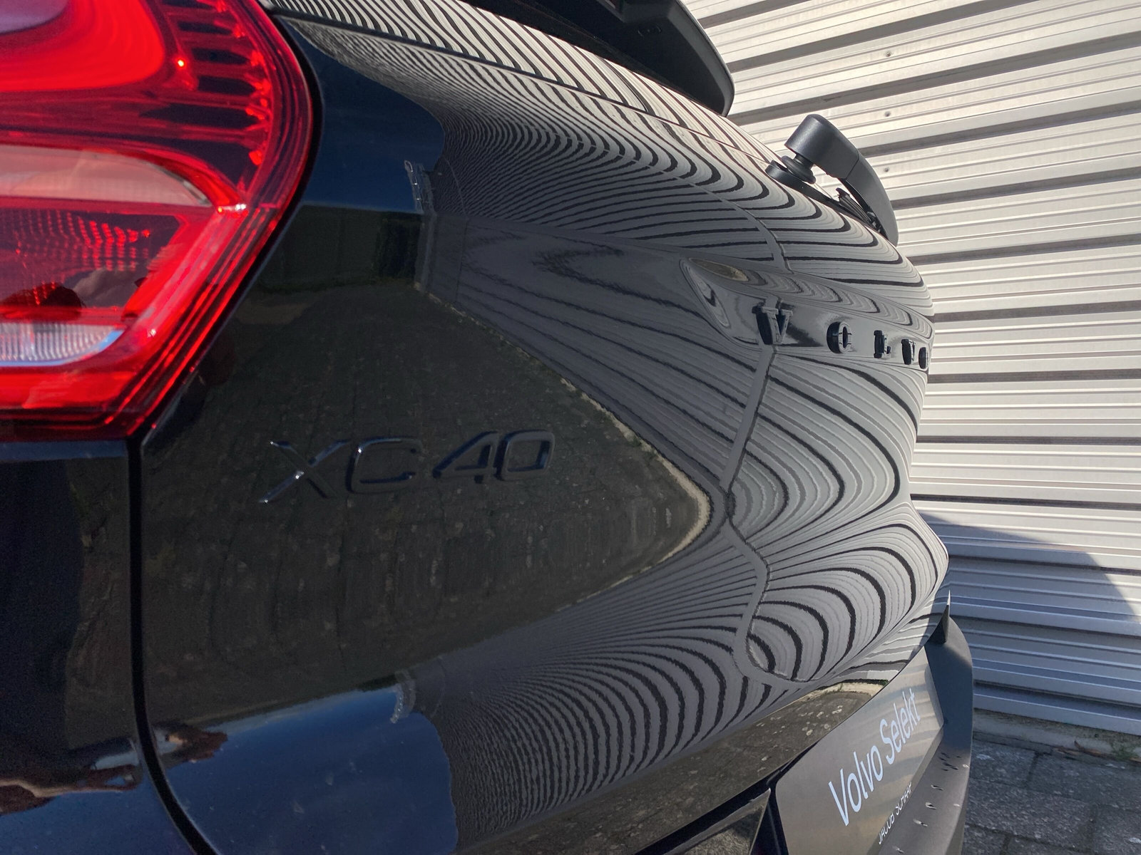 Volvo XC40 2.0 B4 Plus Black Edition - Afbeelding 5