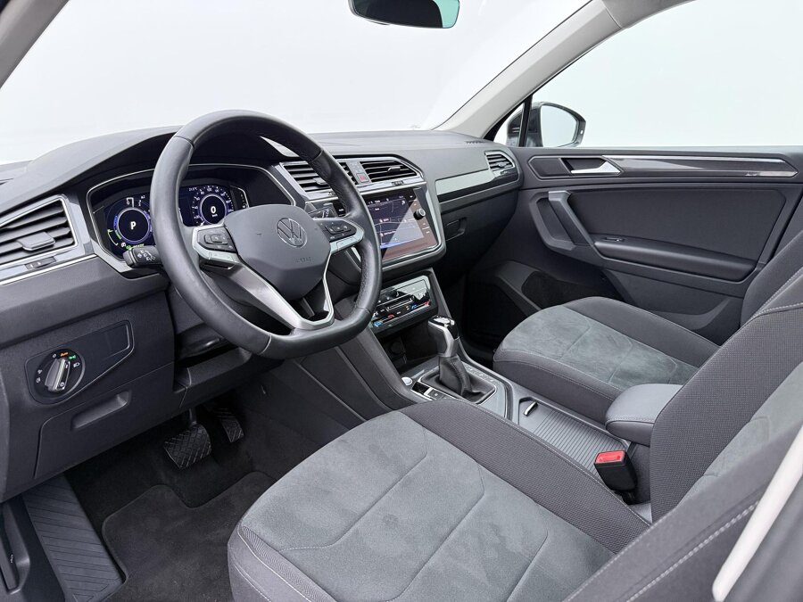 Volkswagen Tiguan 1.4 TSI eHybrid Elegance