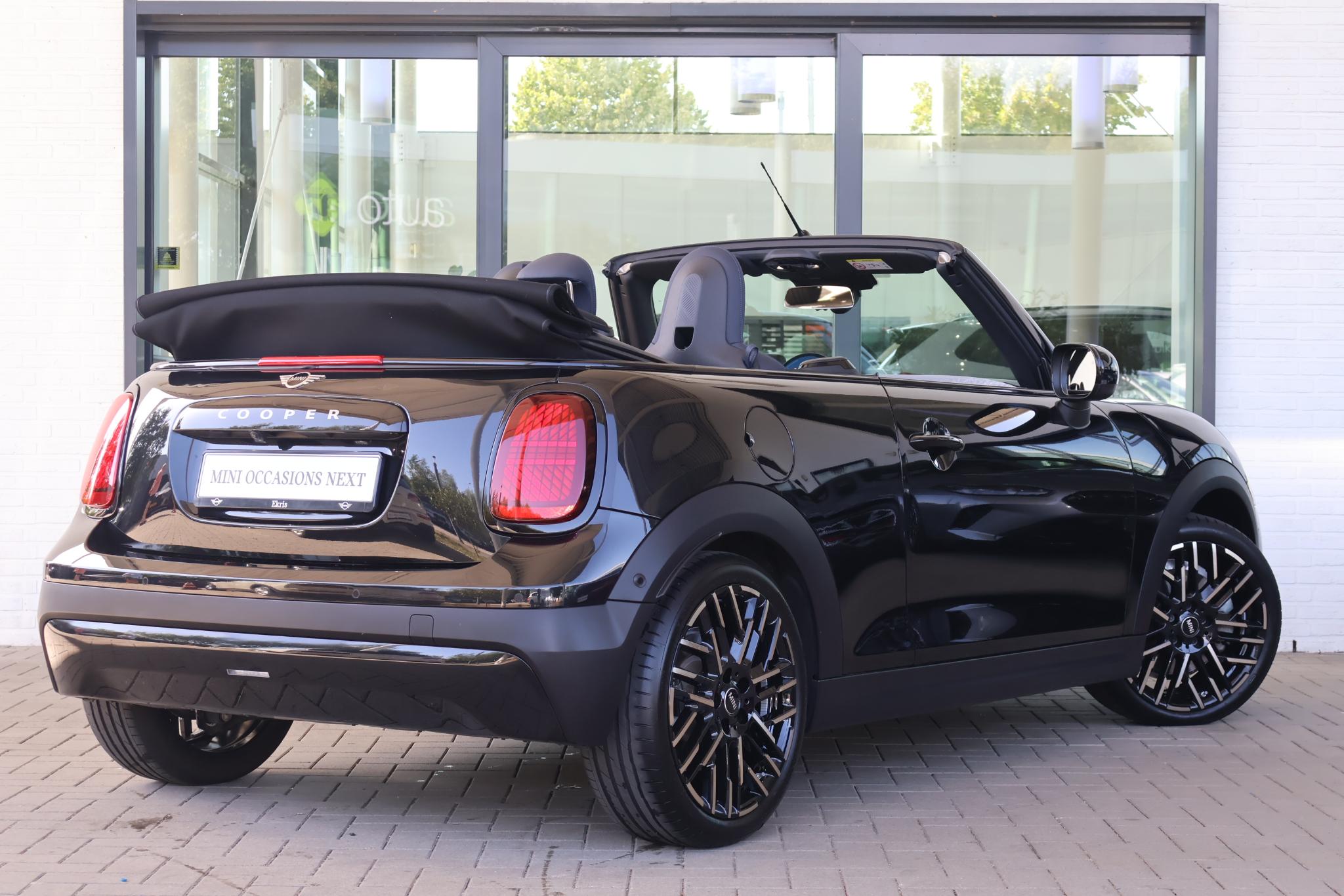 MINI Cabrio 2.0 Cooper C Favoured L - Afbeelding 2