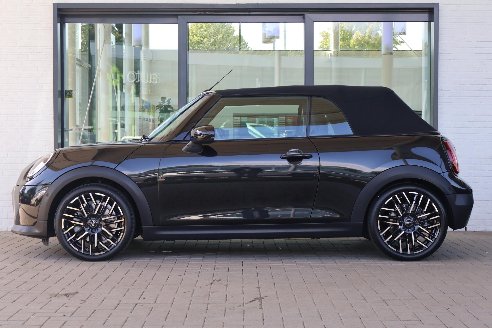 MINI Cabrio