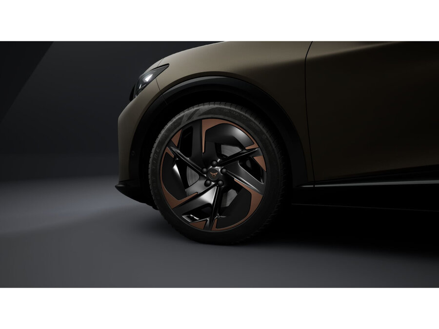 CUPRA Tavascan Adrenaline
