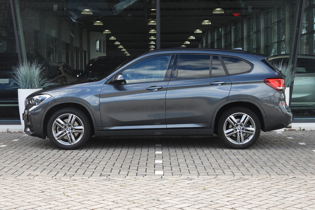 BMW X1 11