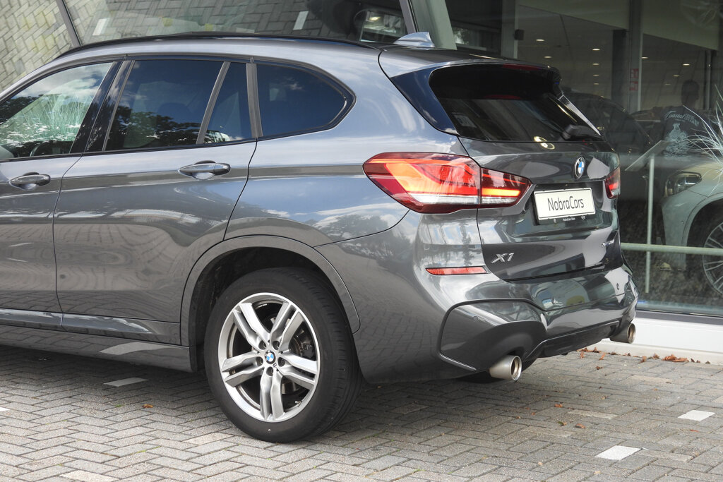 BMW X1 13