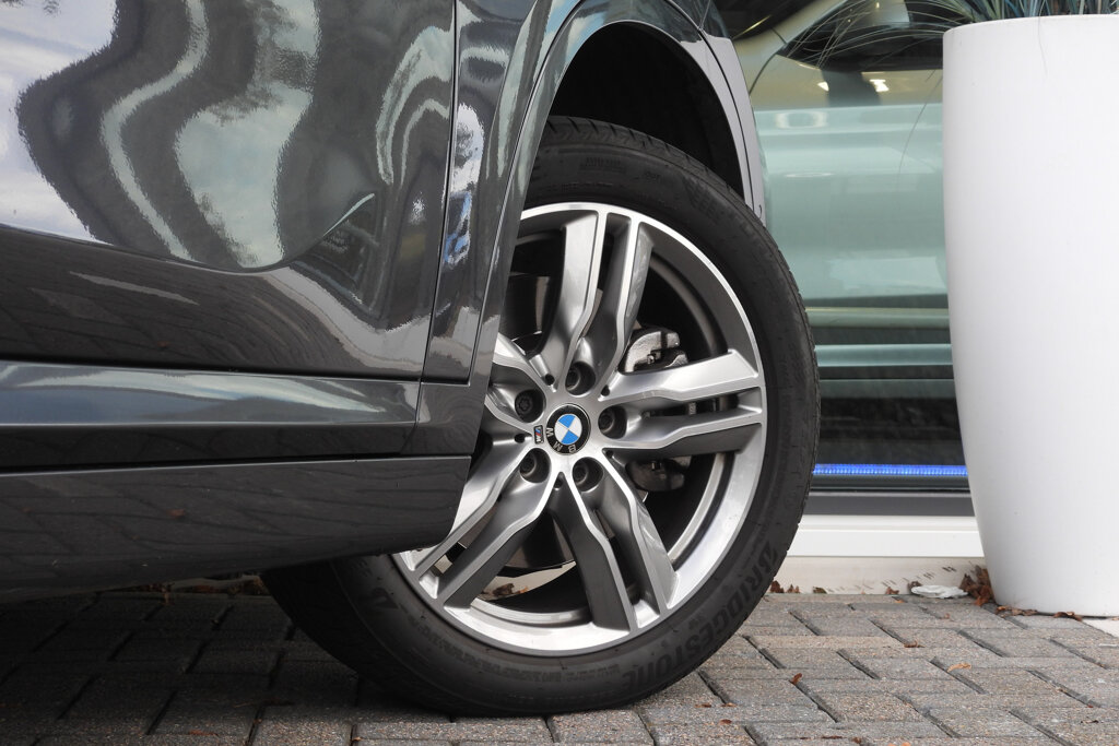 BMW X1 18