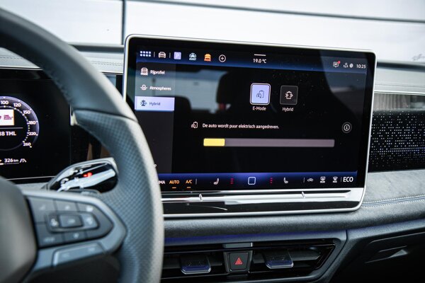 Apple Carplay/Android Auto