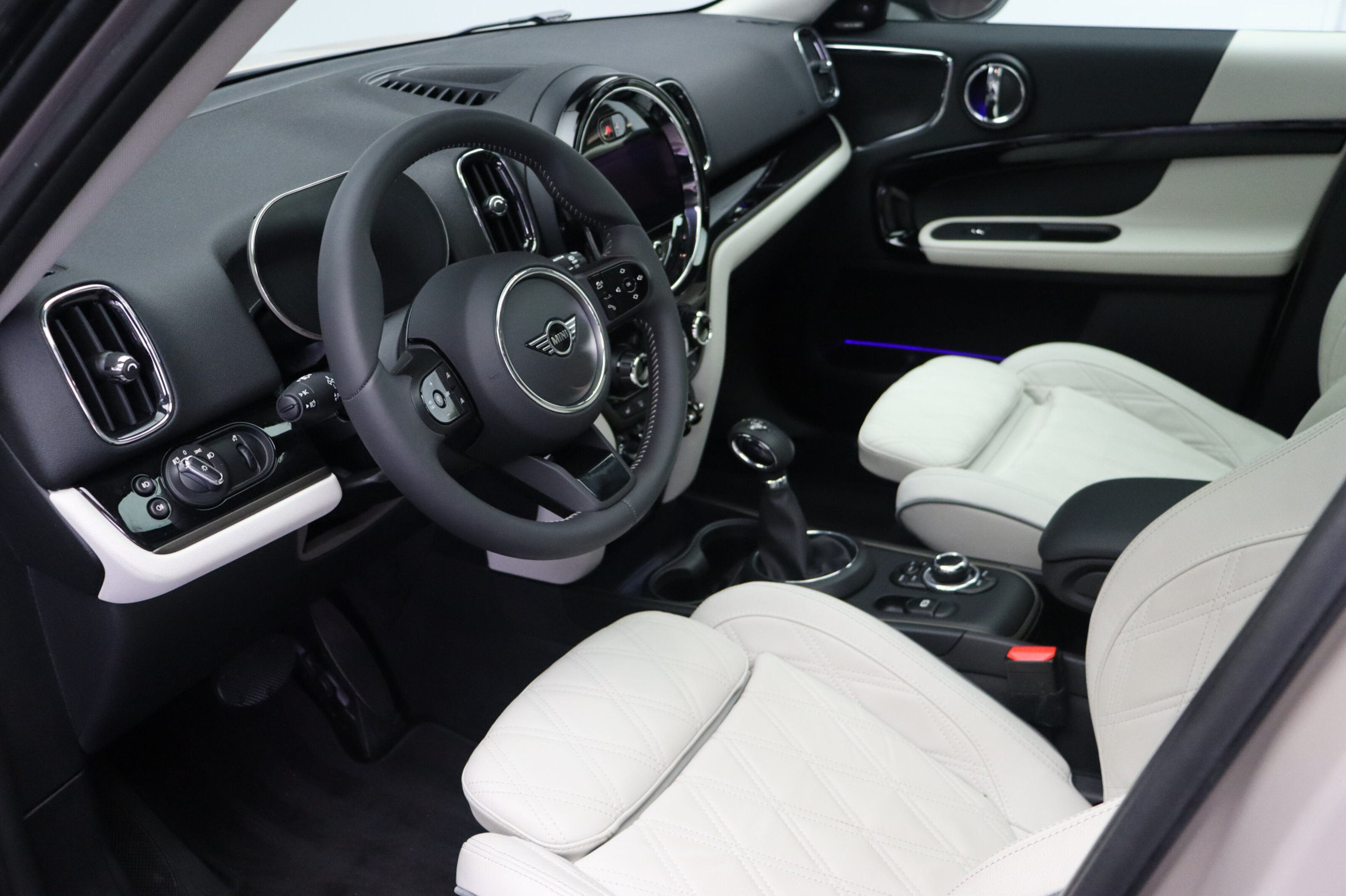 MINI Countryman 8