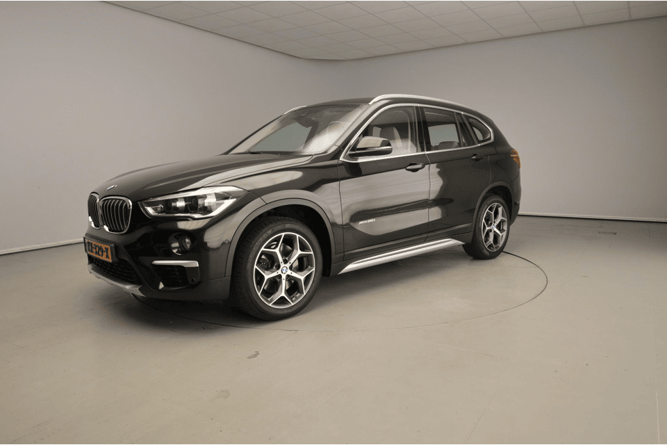 BMW X1 xDrive20i Centennial High Executive - Afbeelding 1