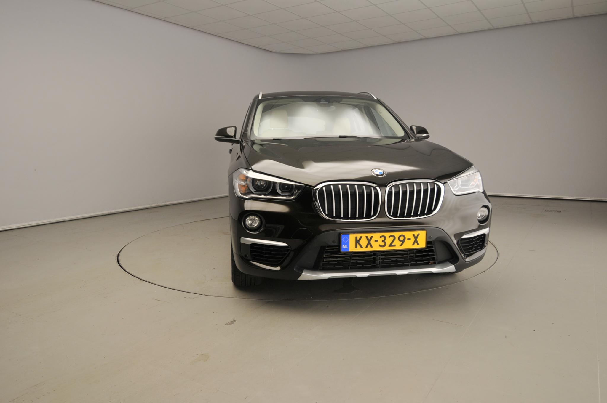 BMW X1 xDrive20i Centennial High Executive - Afbeelding 5