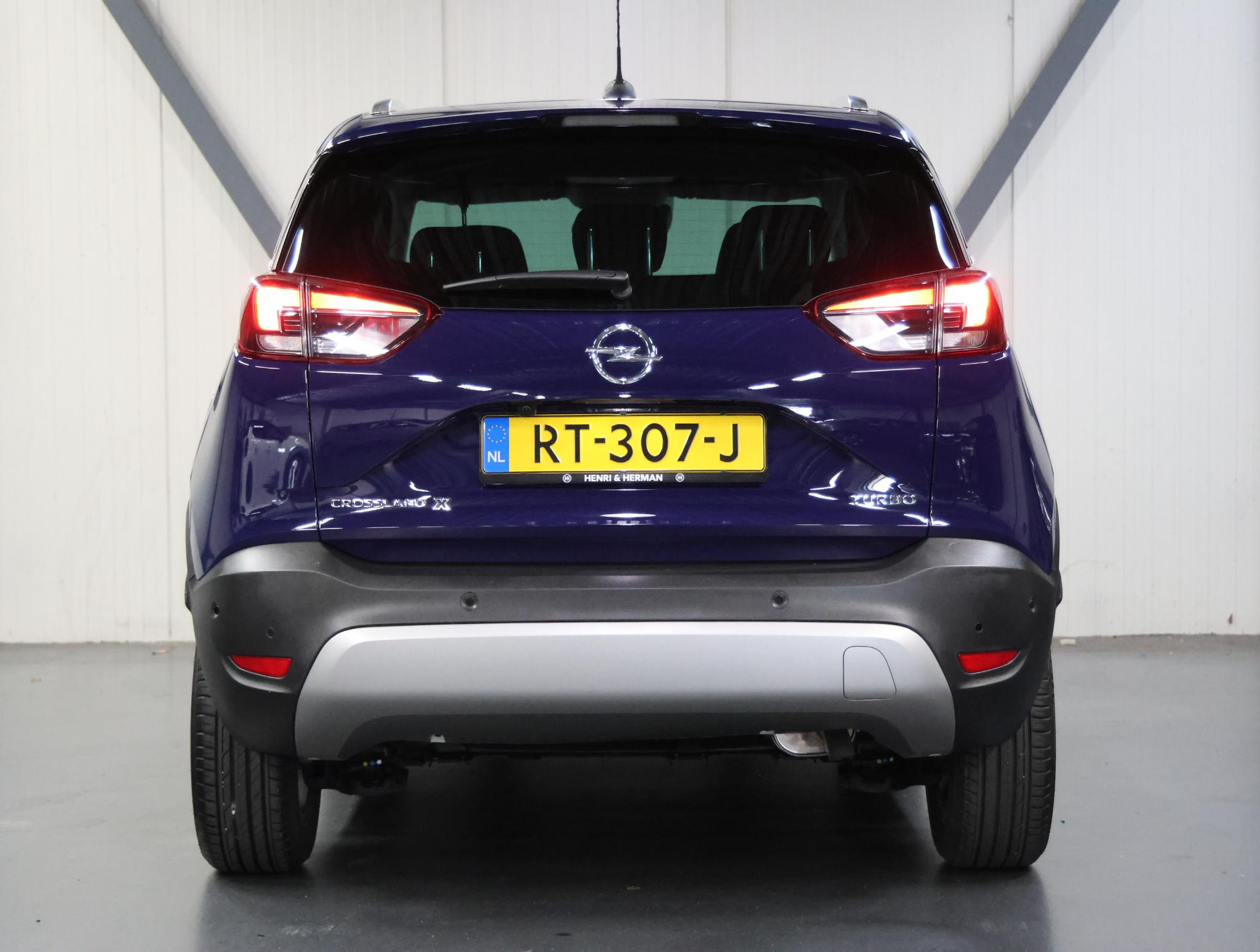 Opel Crossland X