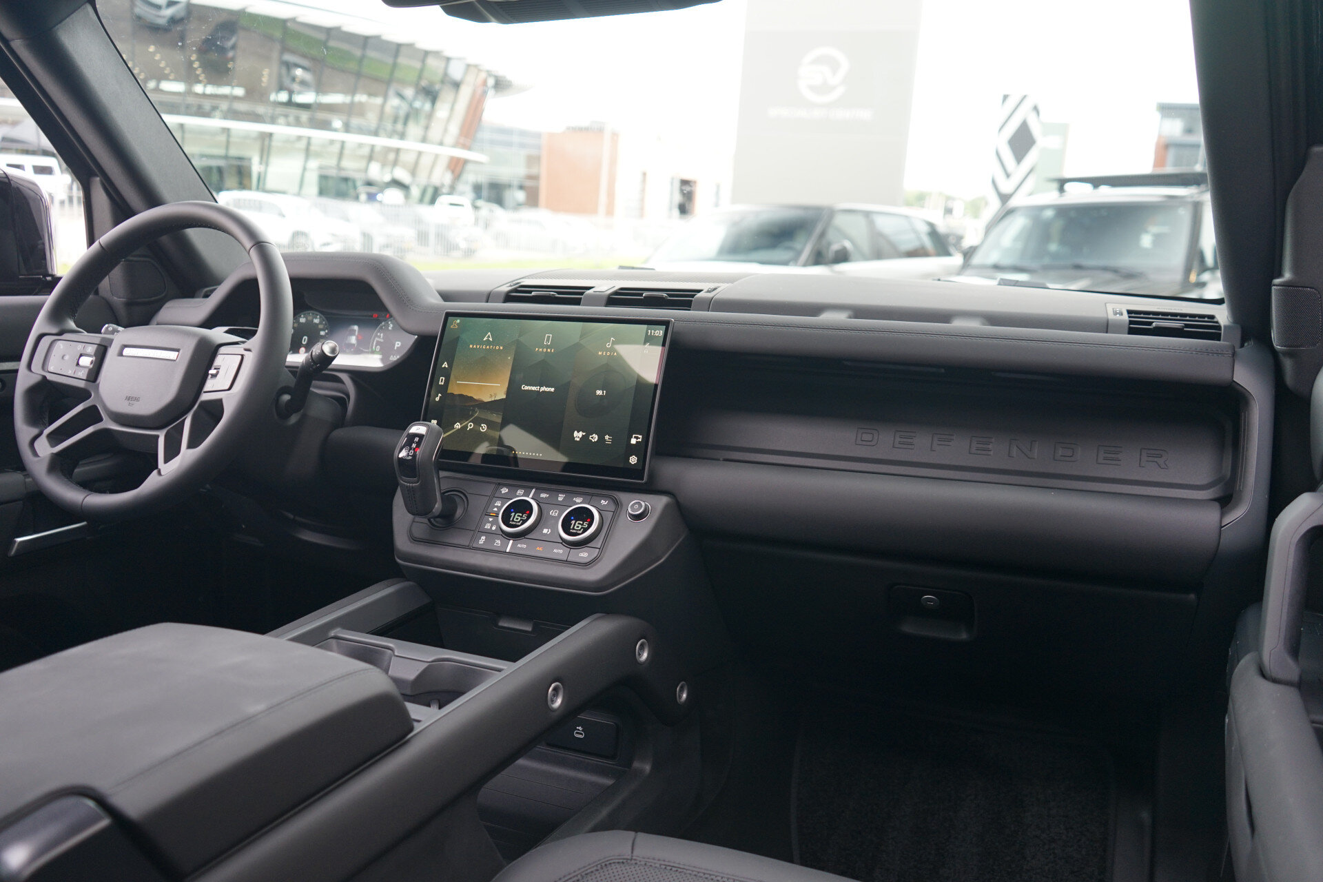Land Rover Defender 110 2.0 P300e 110 Dynamic SE Edition - Afbeelding 3