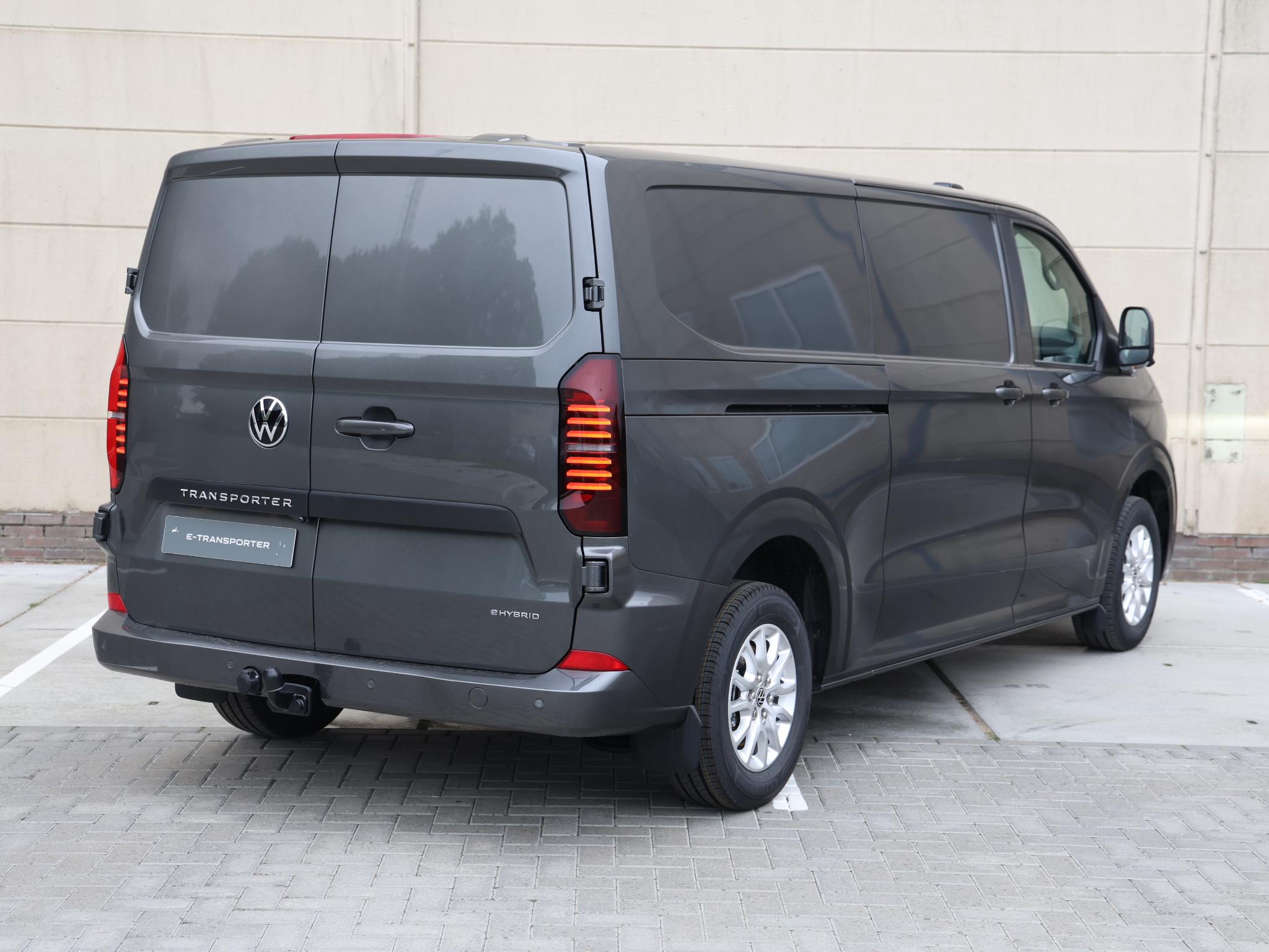 Volkswagen Transporter Style 2.5 eHybrid 233PK L2 Automaat - Afbeelding 5