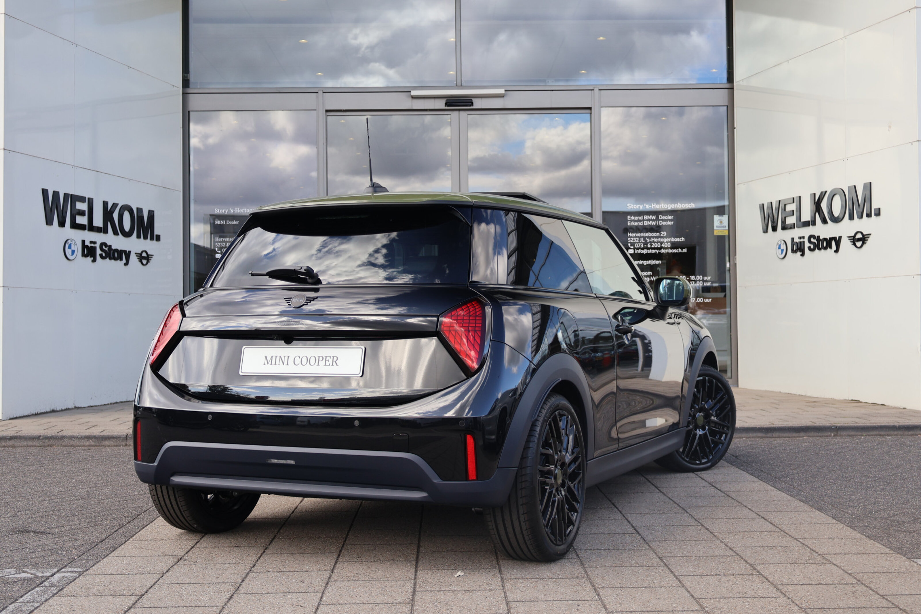 MINI 3-Deurs 6