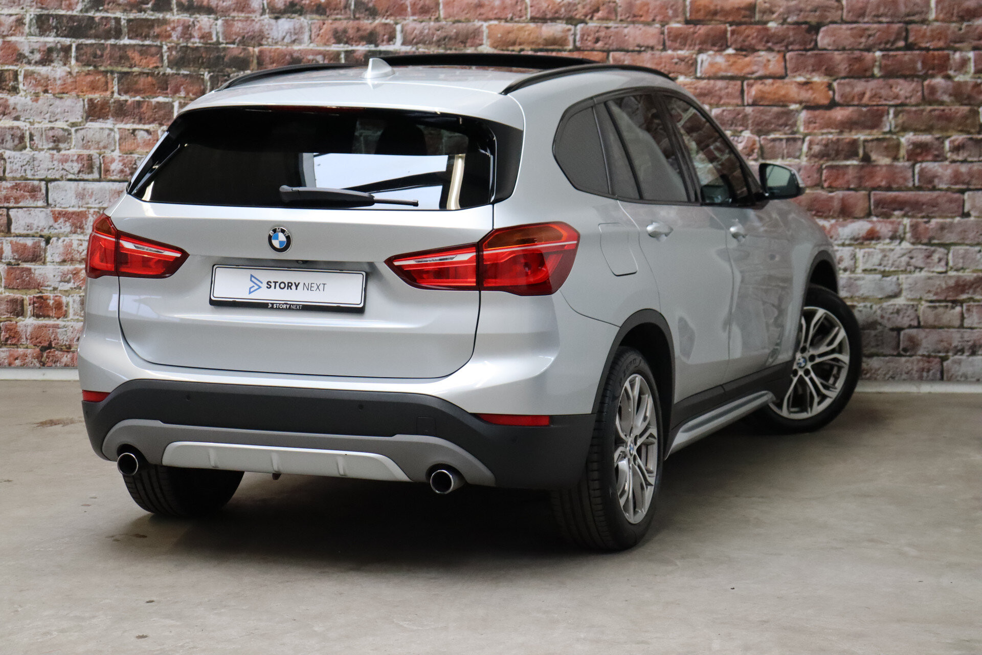 BMW X1 xDrive20i High Executive Sport Line Automaat - Afbeelding 4