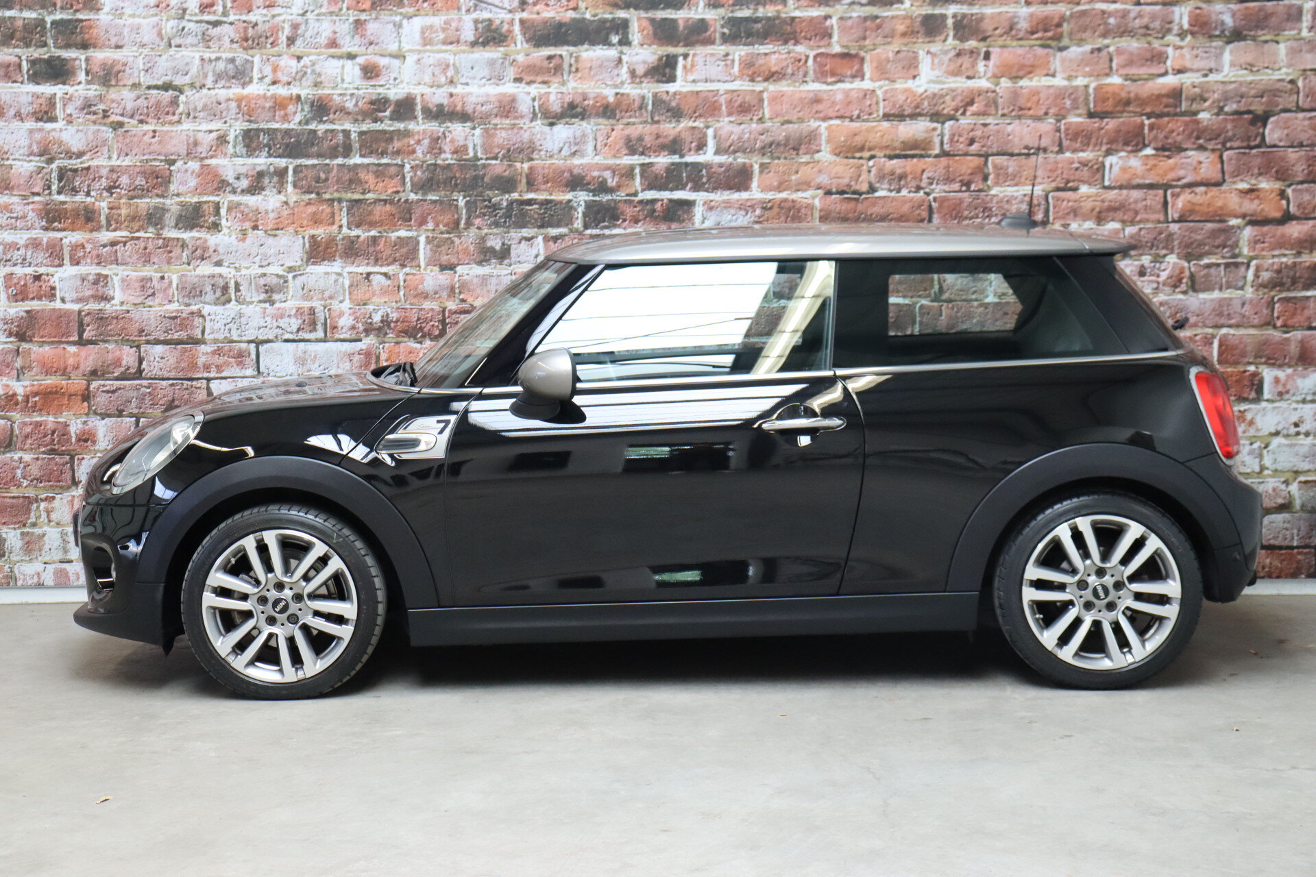 MINI Cooper Hatchback Business 3 deurs - Afbeelding 3